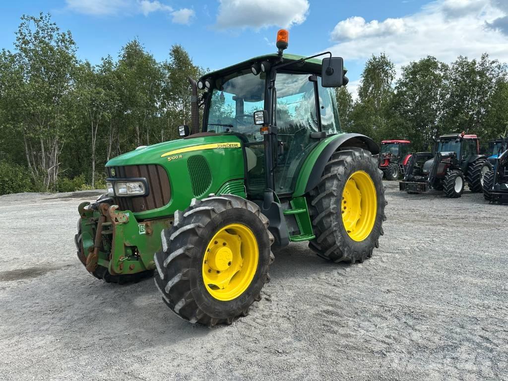 John Deere 5100 R Traktorok