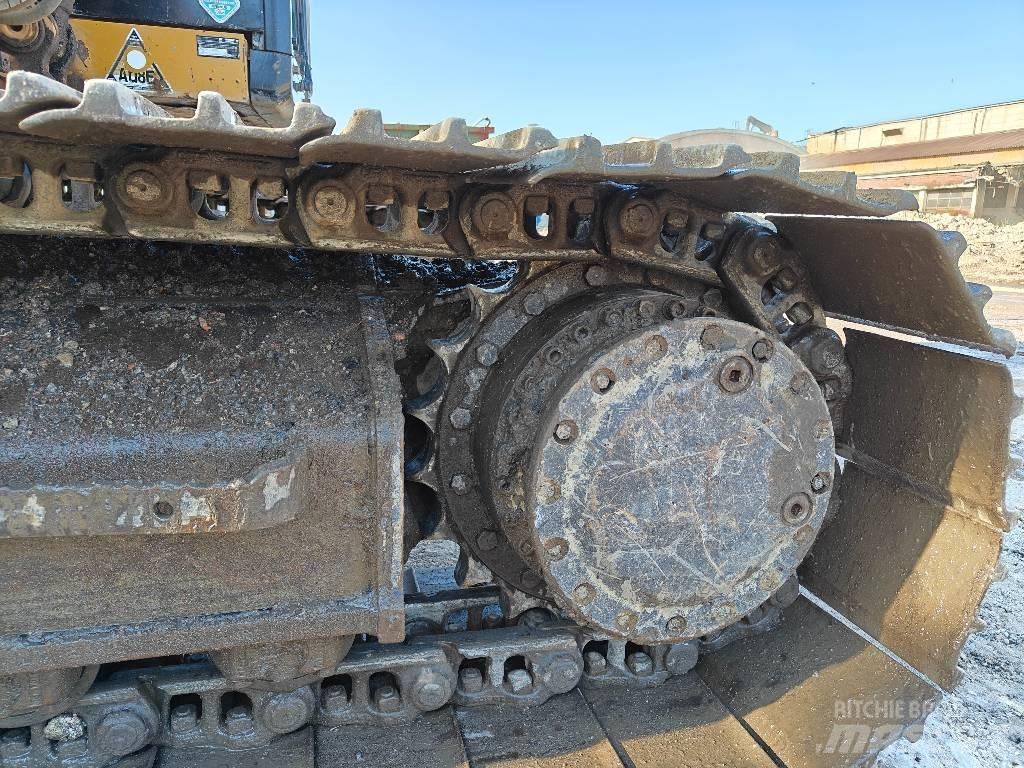 CAT 320F Lánctalpas kotrók