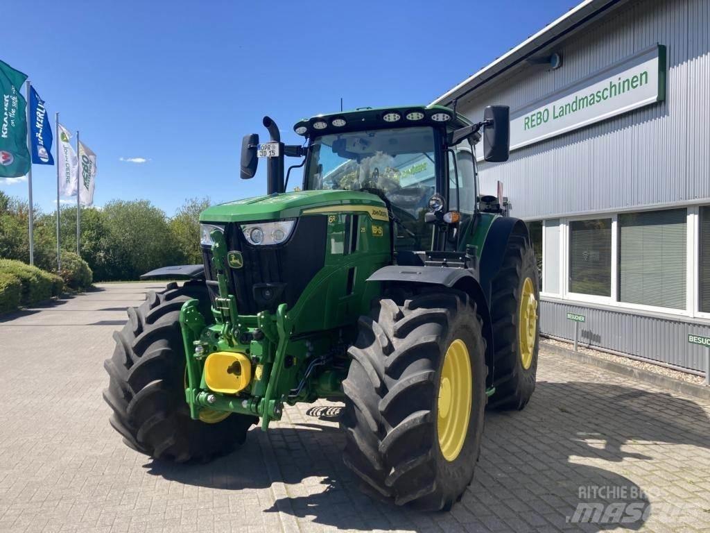 John Deere 6R215 Traktorok
