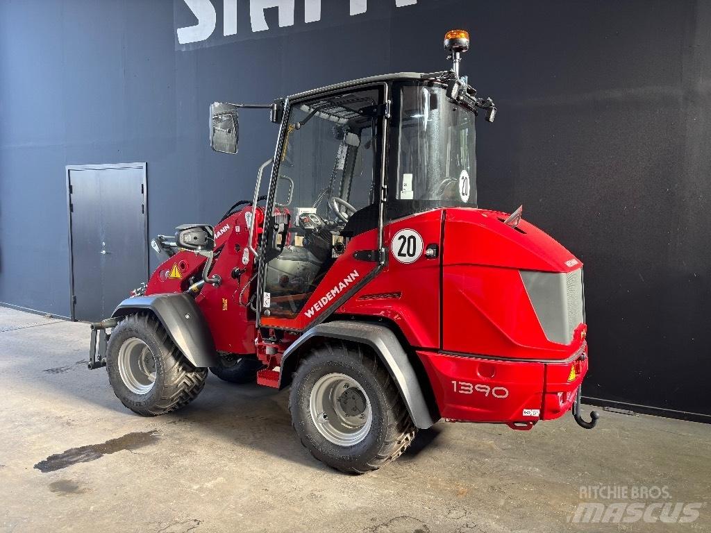 Weidemann 1390 Kompaktrakodók