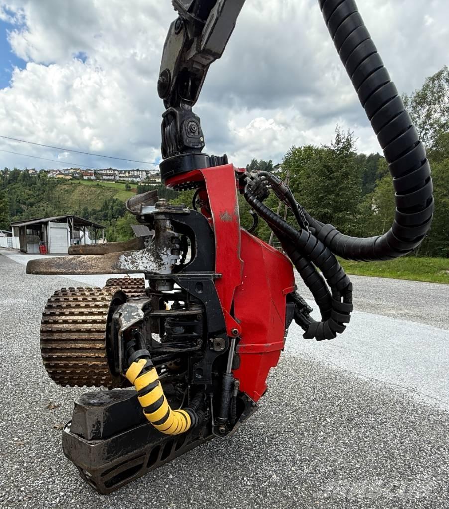 Komatsu 911.5 Betakarítók