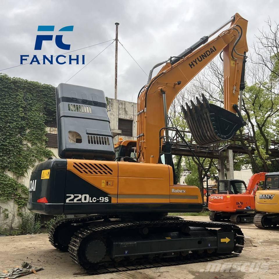 Hyundai 220LC-9S Lánctalpas kotrók
