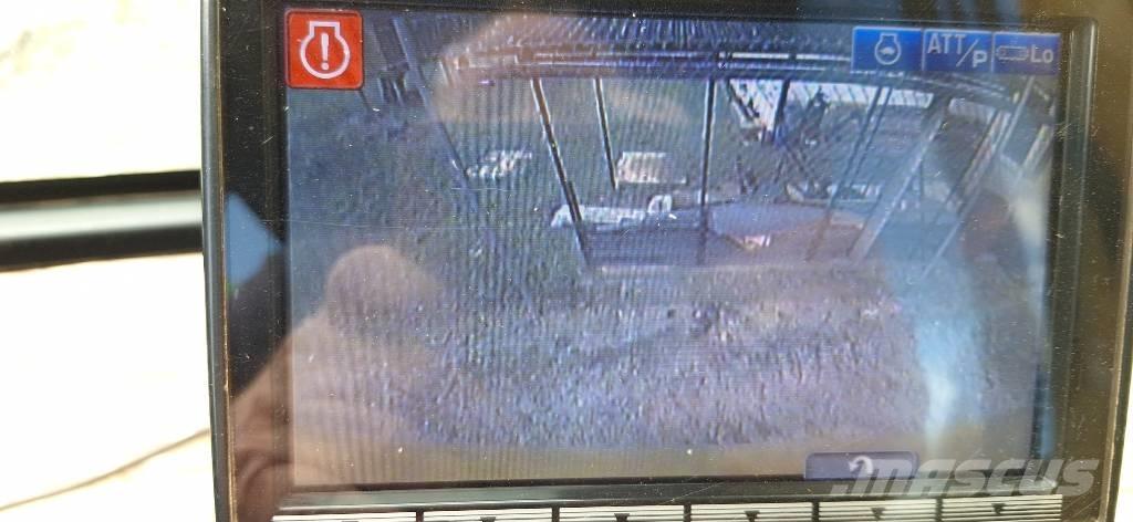 Komatsu PC 210 Lánctalpas kotrók