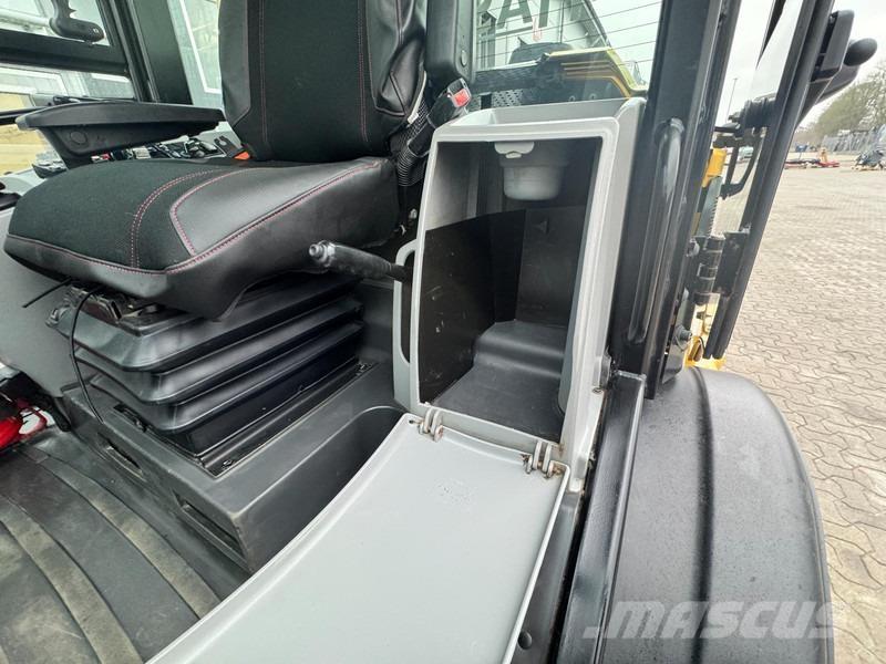 CAT 906M Cat 906M Gumikerekes homlokrakodók