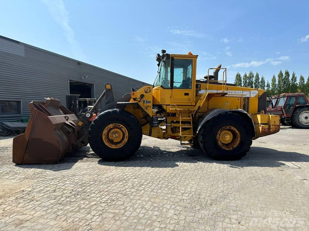 Volvo L180C Gumikerekes homlokrakodók