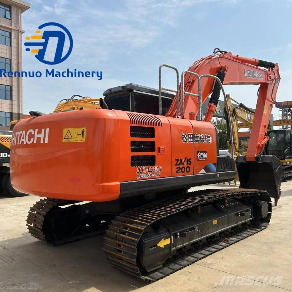 Hitachi ZX 200 Lánctalpas kotrók
