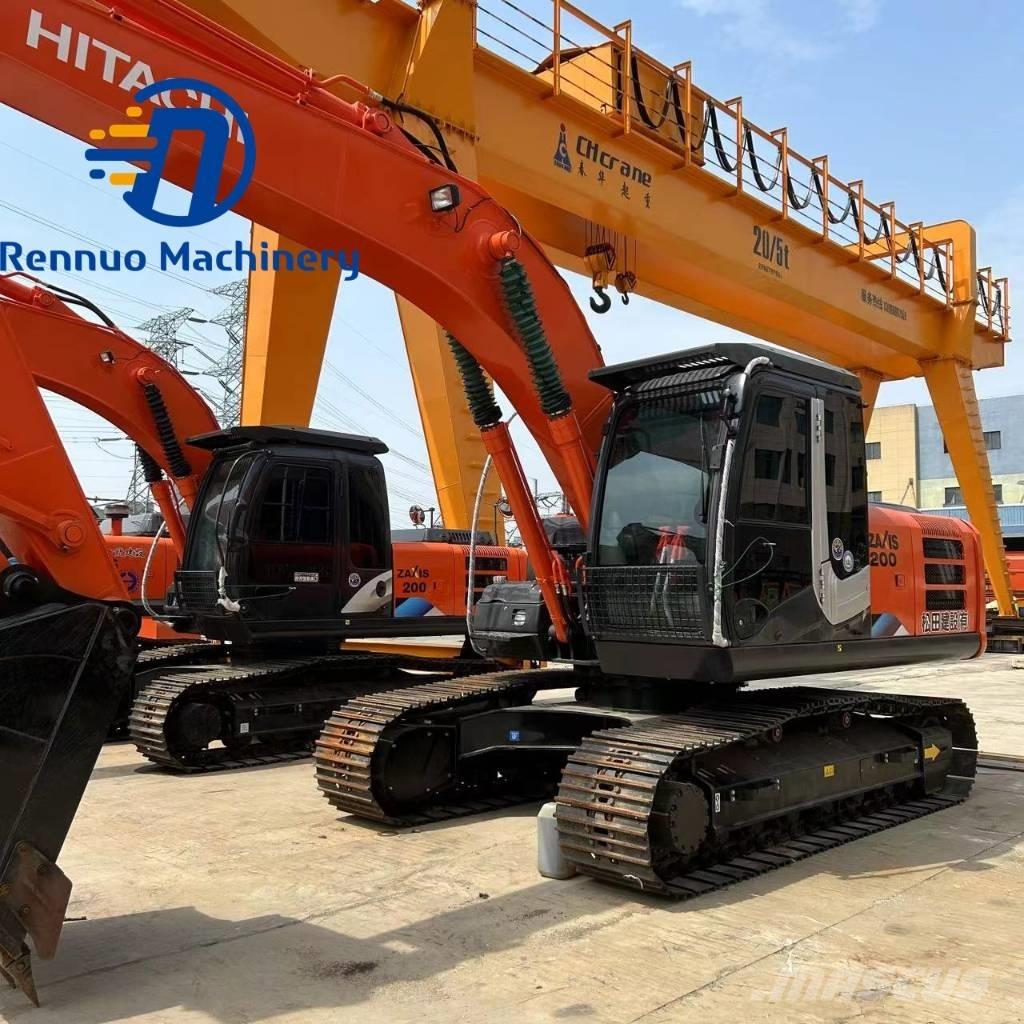 Hitachi ZX 200 Lánctalpas kotrók