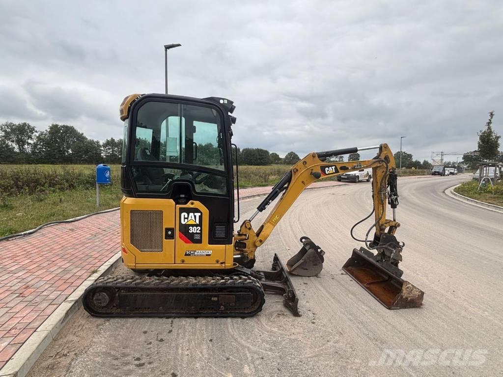 CAT 302 CR Mini kotrók < 7t