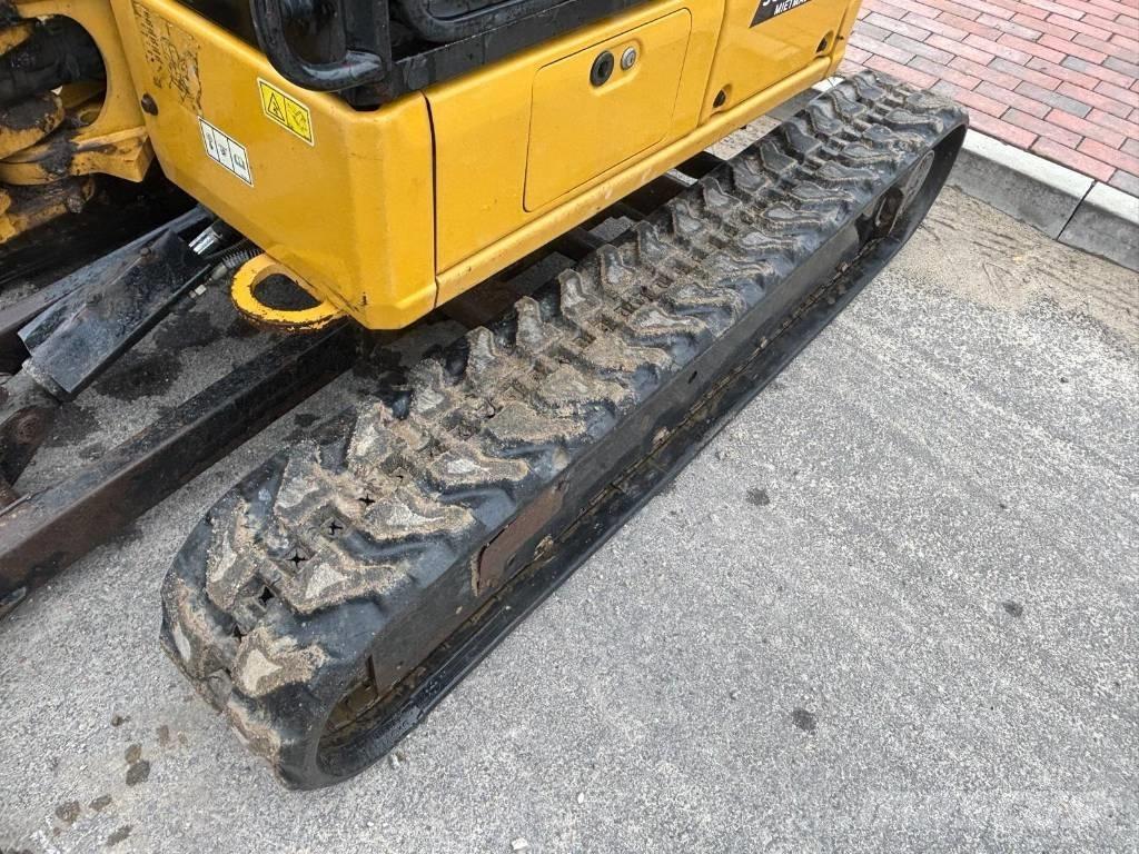 CAT 302 CR Mini kotrók < 7t