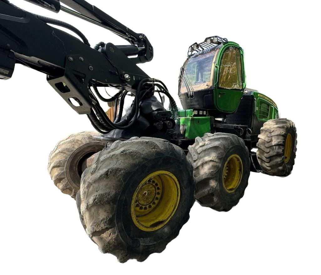John Deere 1470 E Betakarítók