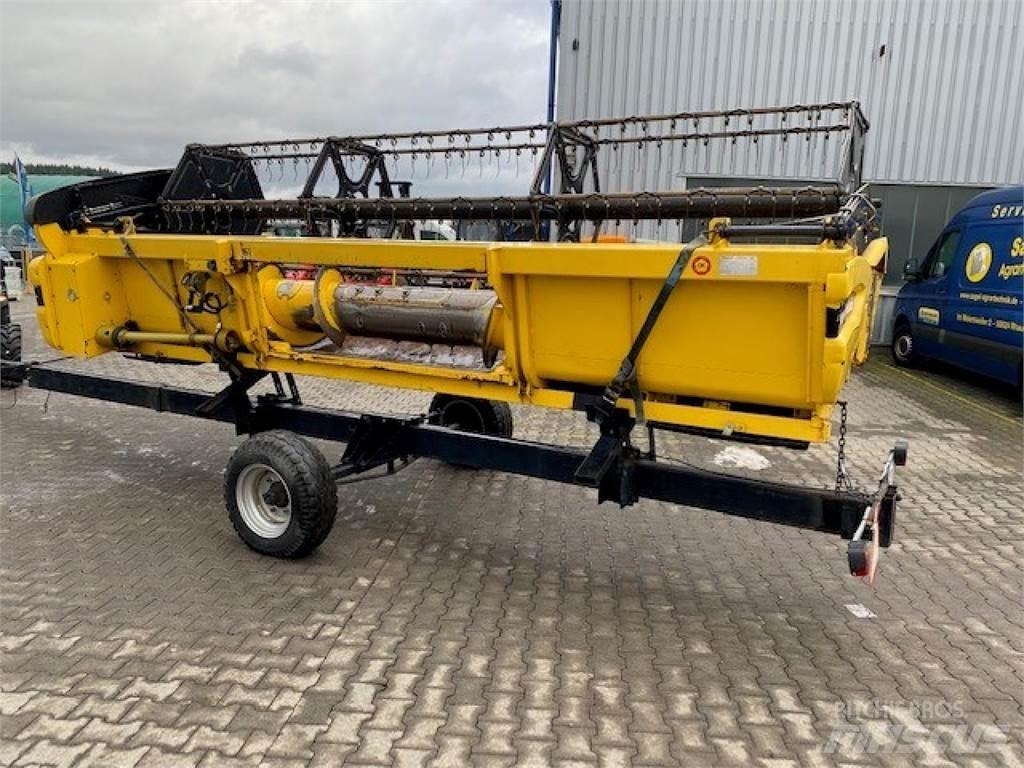New Holland CX780 Kombájnok