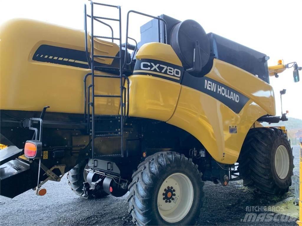 New Holland CX780 Kombájnok