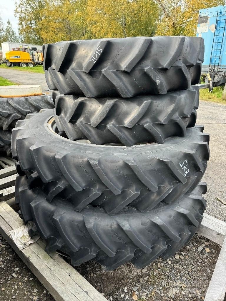 Goodyear 13.6R38 Gumiabroncsok, kerekek és felnik