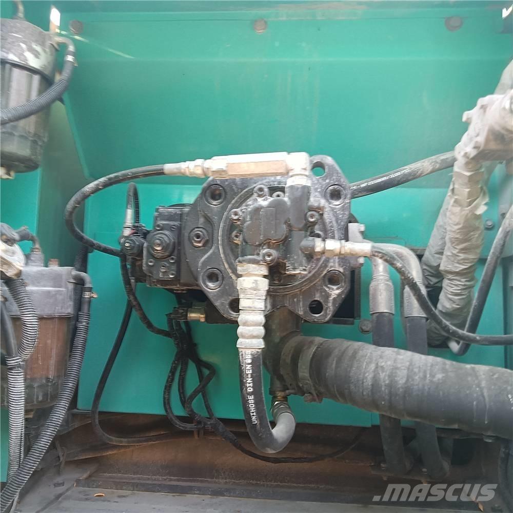 Kobelco SK330D Lánctalpas kotrók