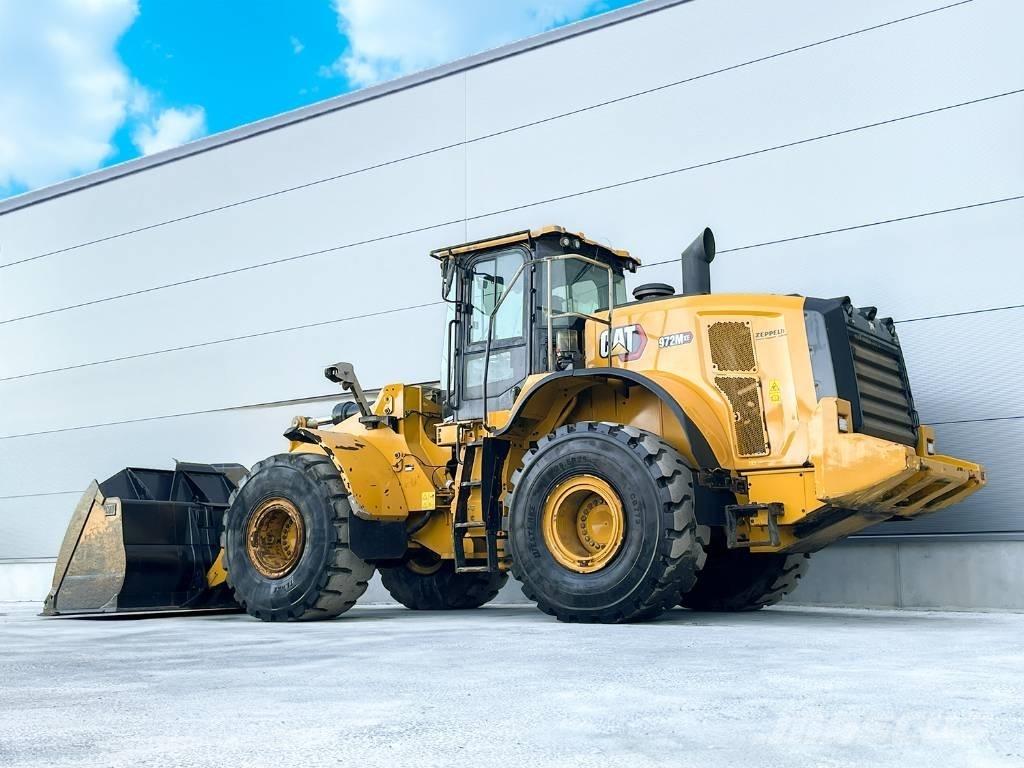 CAT 972M Gumikerekes homlokrakodók
