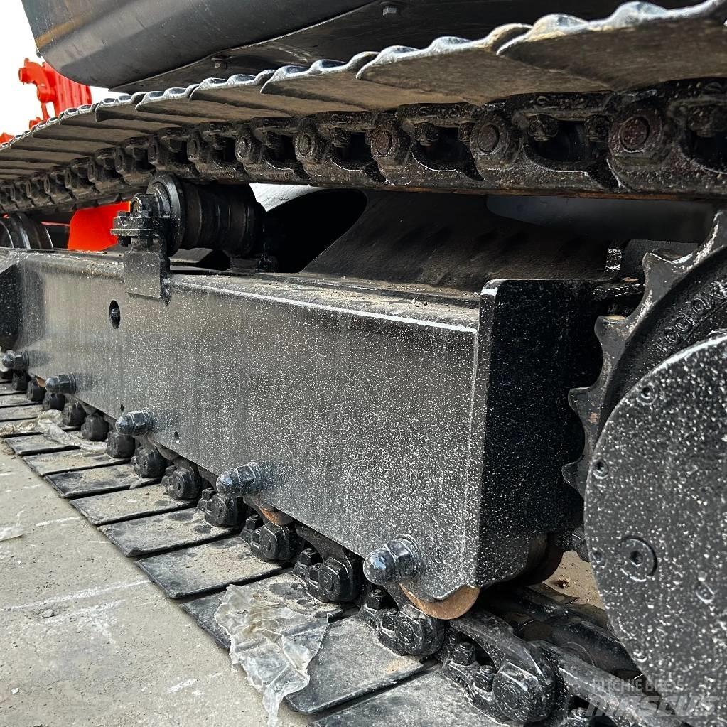 Doosan DX60 Lánctalpas kotrók