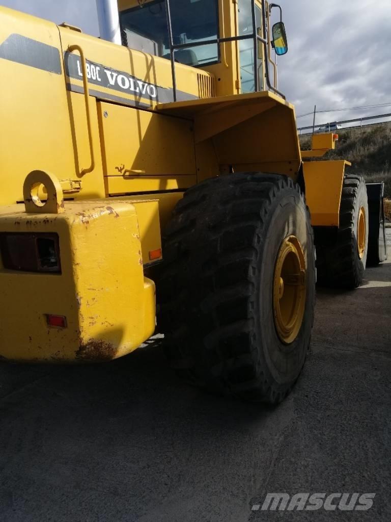 Volvo L 180 C Gumikerekes homlokrakodók
