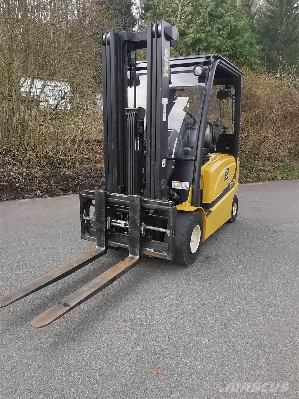 Yale ERP30VL Elektromos targoncák