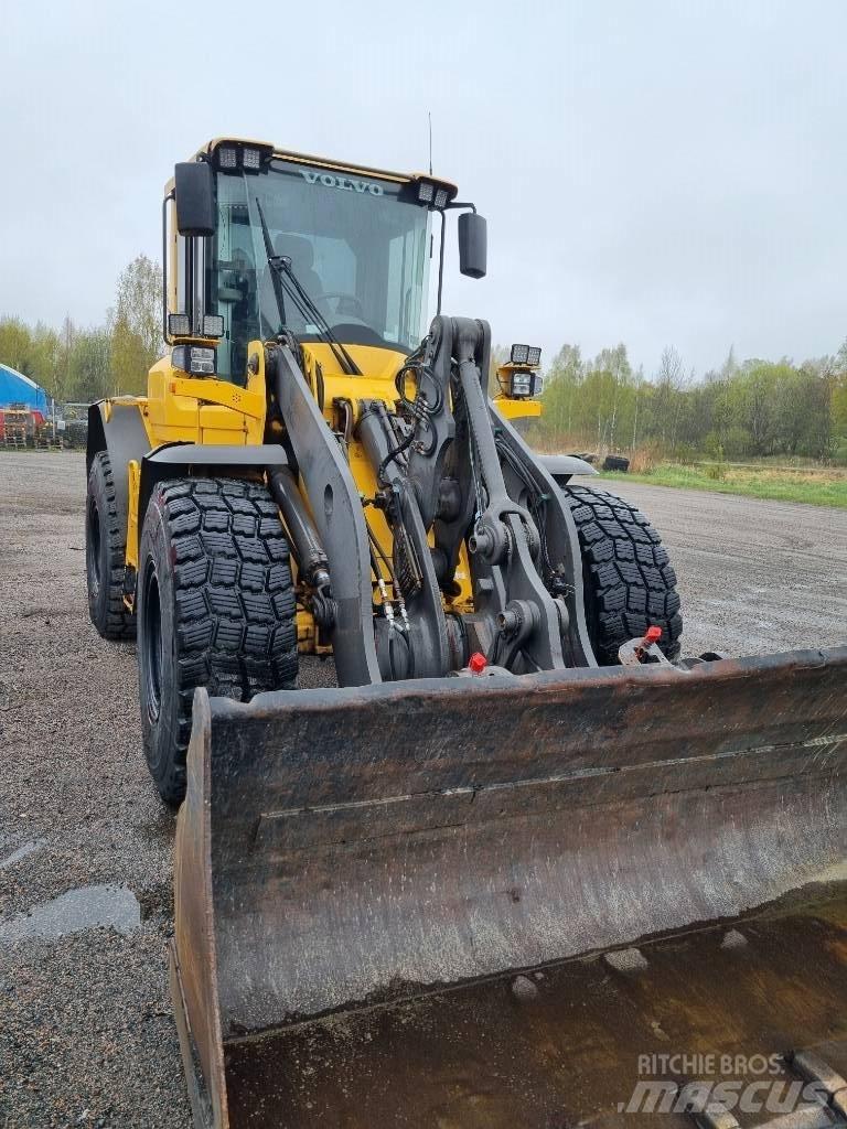 Volvo L 70 F Gumikerekes homlokrakodók