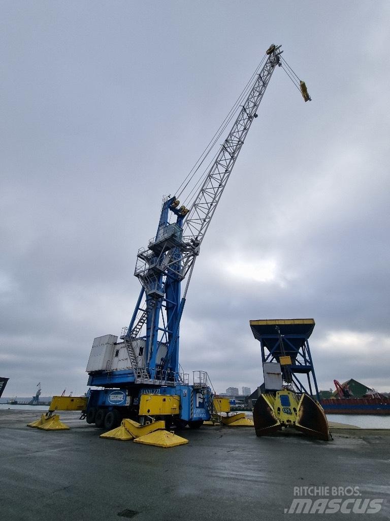 Fantuzzi MHC130 Kikötői daruk