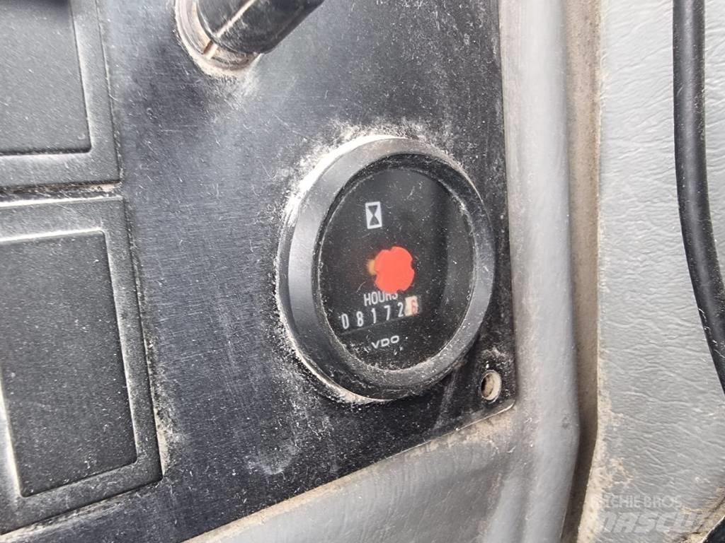 Volvo L 180 E Gumikerekes homlokrakodók