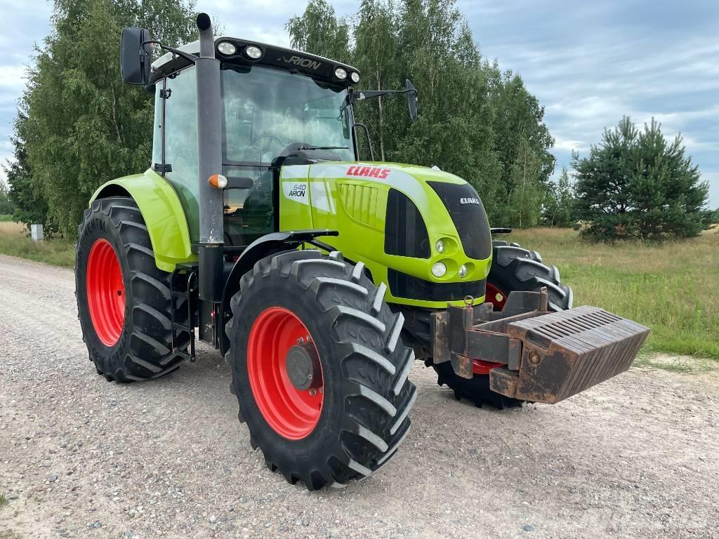 CLAAS Arion 640 Traktorok