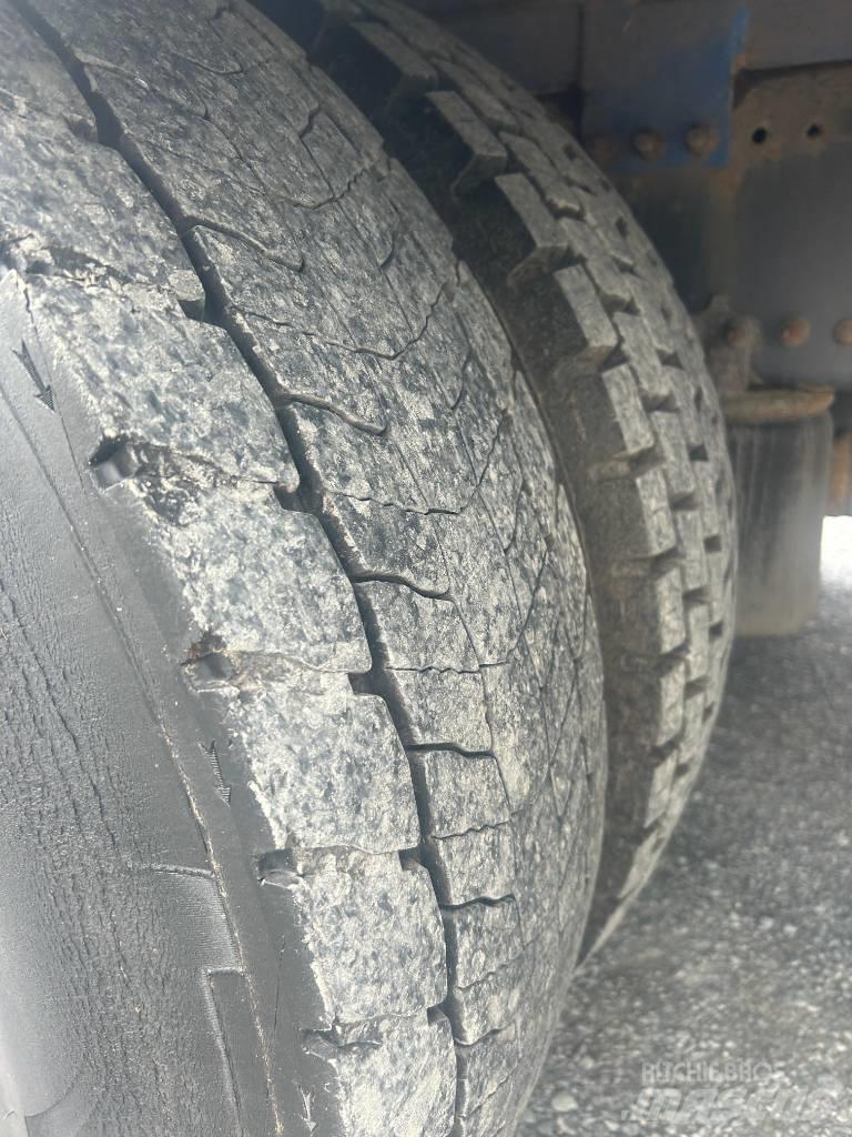 Volvo FM 11 330 Fülkés alváz