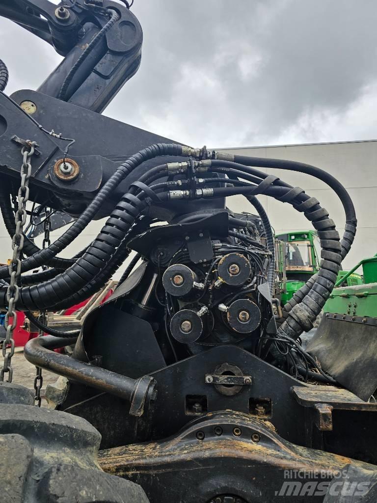 John Deere 1470 E Betakarítók
