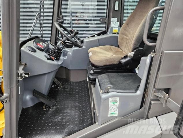 Mecalac AX 850 Gumikerekes homlokrakodók