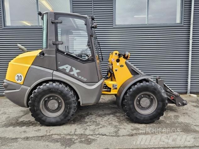 Mecalac AX 850 Gumikerekes homlokrakodók
