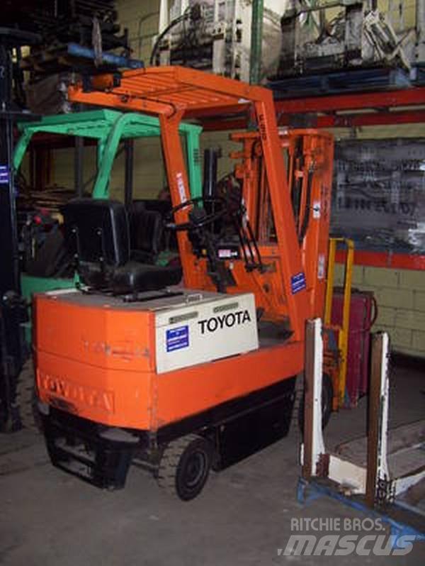 Toyota 2FBCA15 Elektromos targoncák