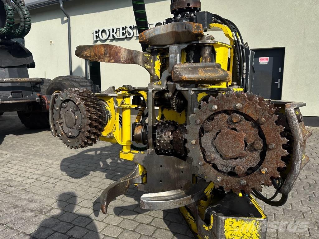 John Deere 1270 G Betakarítók