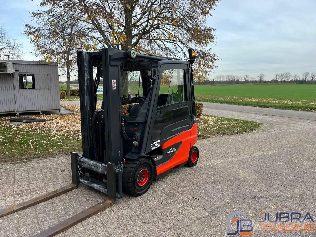 Linde E25-01 Elektromos targoncák