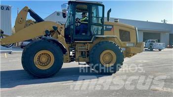 CAT 938M Gumikerekes homlokrakodók