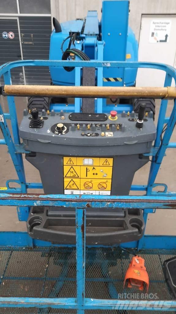 JLG 450 AJ Karos emelők