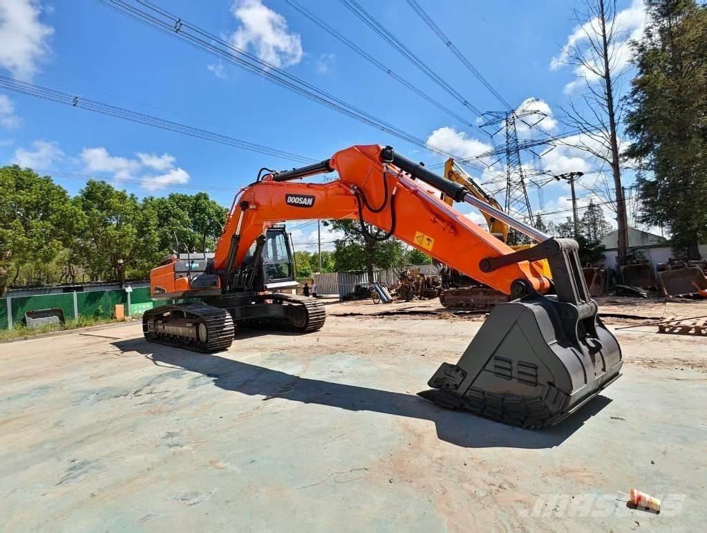 Doosan DX380LC-9 Kétéltű markolók