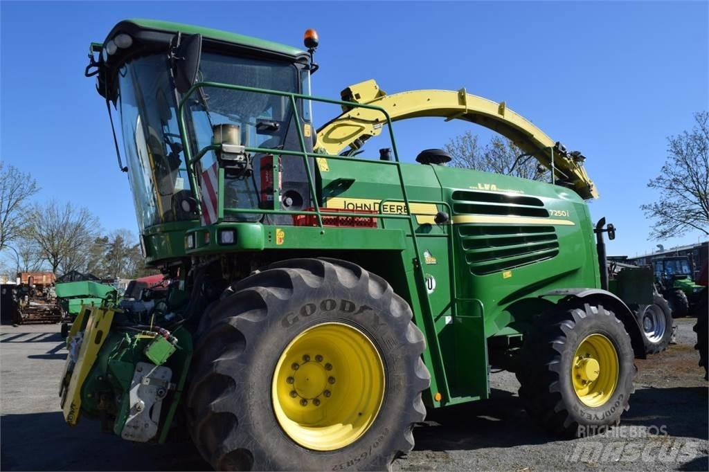 John Deere 7250 i Önjáró szecskázók