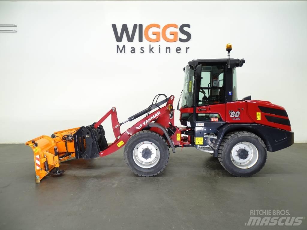 Yanmar V80-5 Gumikerekes homlokrakodók
