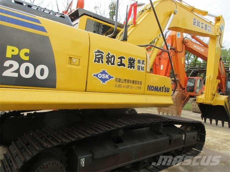 Komatsu PC 200-8N1 Lánctalpas kotrók
