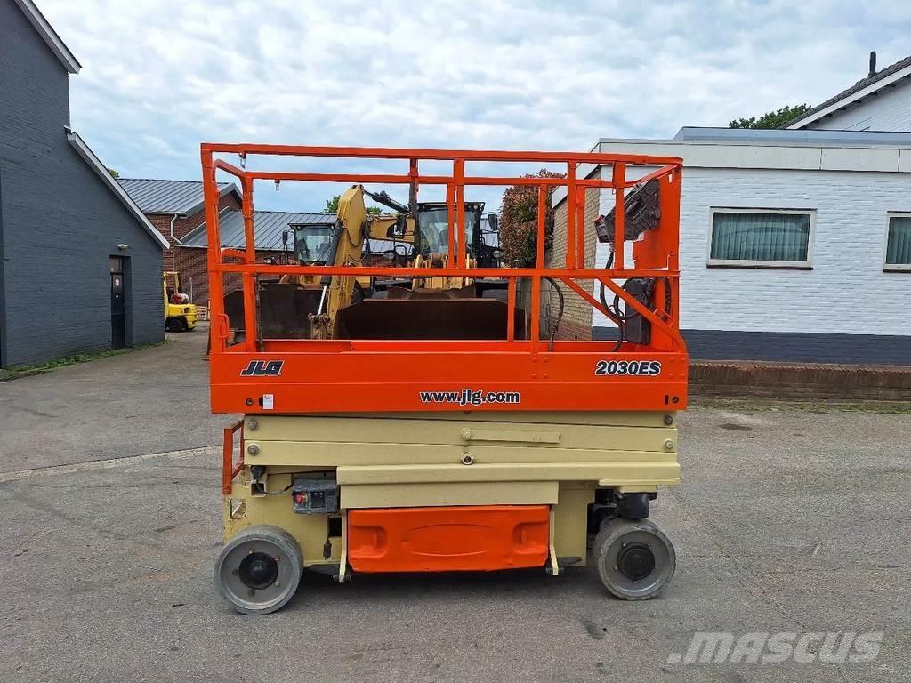 JLG 2030 ES Ollós emelők