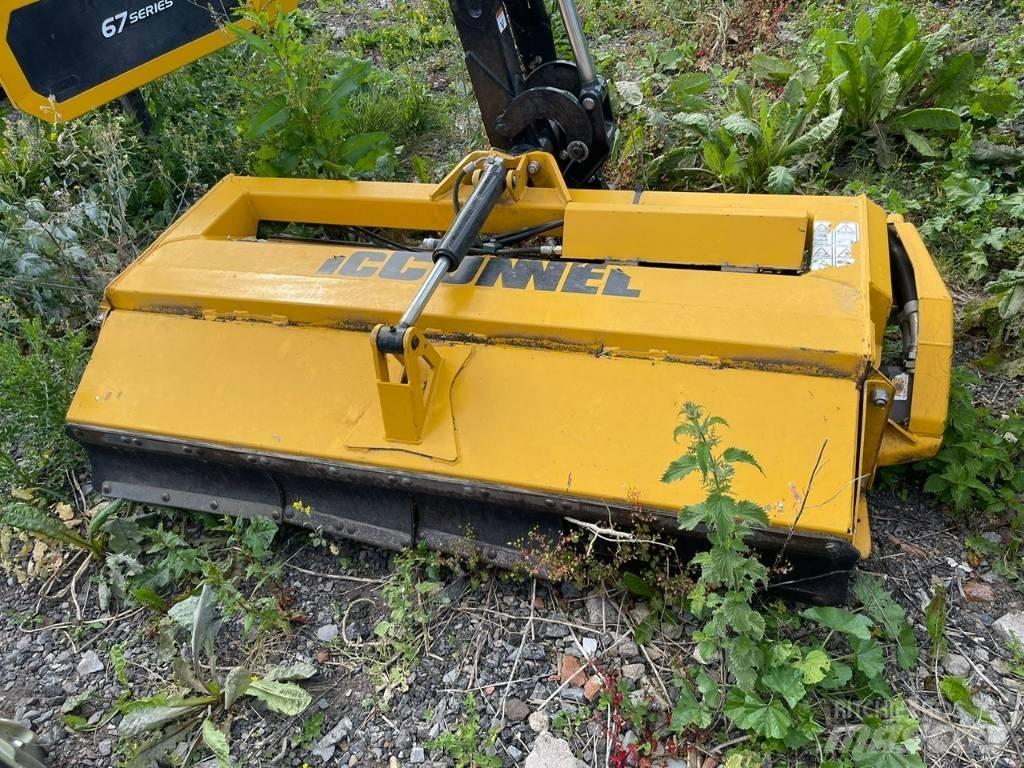 McConnel PA6567T Sövényvágók