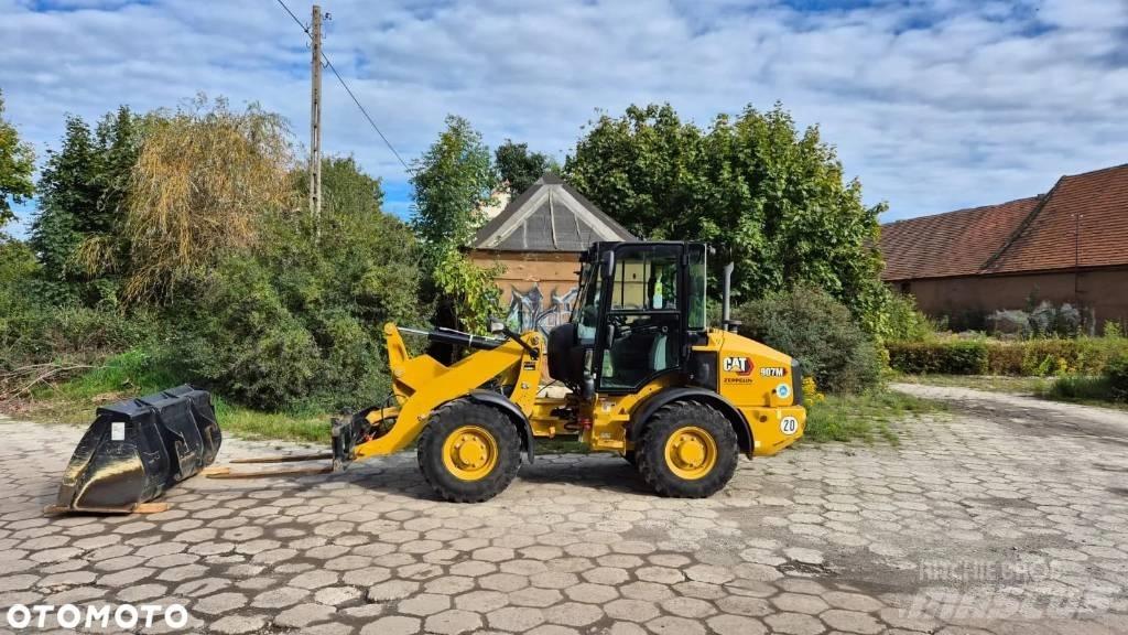 CAT 906 Gumikerekes homlokrakodók
