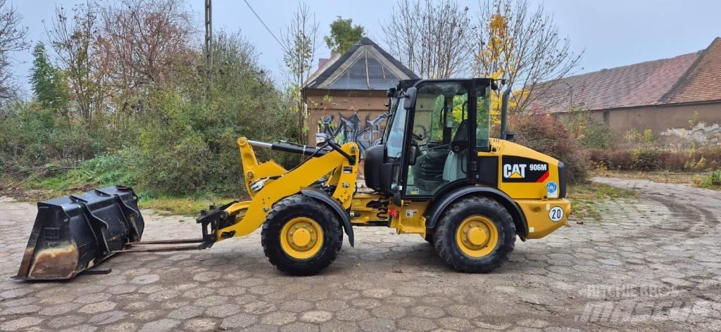 CAT 906 Gumikerekes homlokrakodók