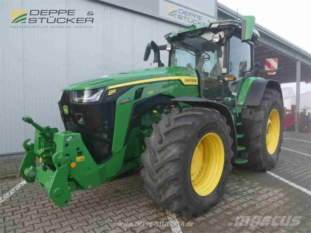 John Deere 8R 370 Traktorok