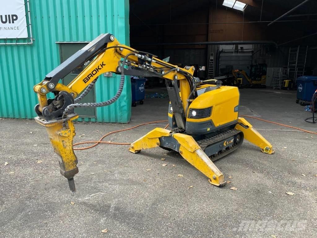 Brokk 170 Bontásra használt kotrók