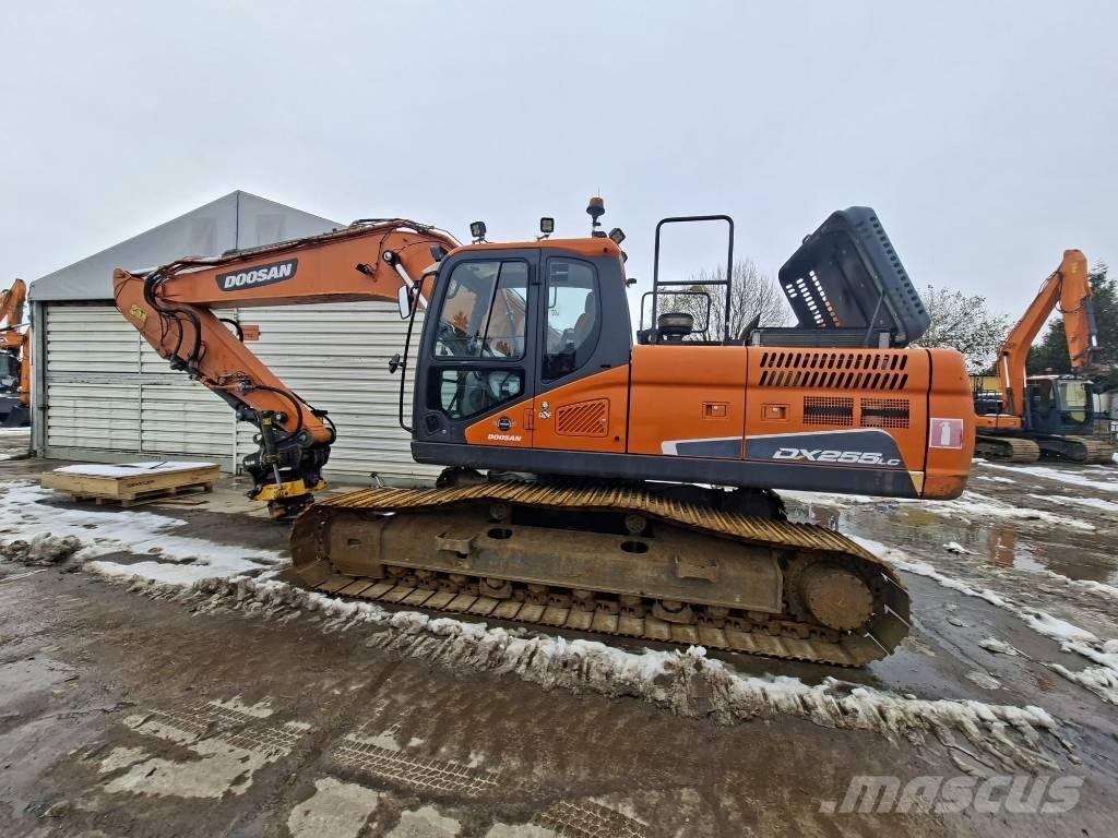 Doosan DX 255 LC-5 Lánctalpas kotrók