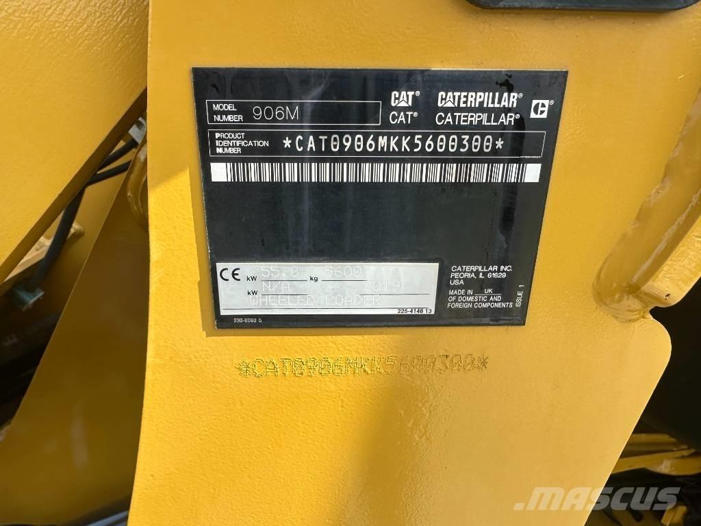 CAT 906 M Gumikerekes homlokrakodók