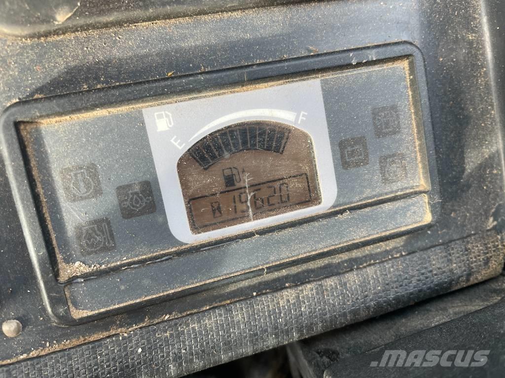 Hitachi ZX 26 U-6 Mini kotrók < 7t