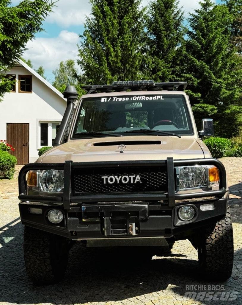 Toyota Landcruiser Terepjárók