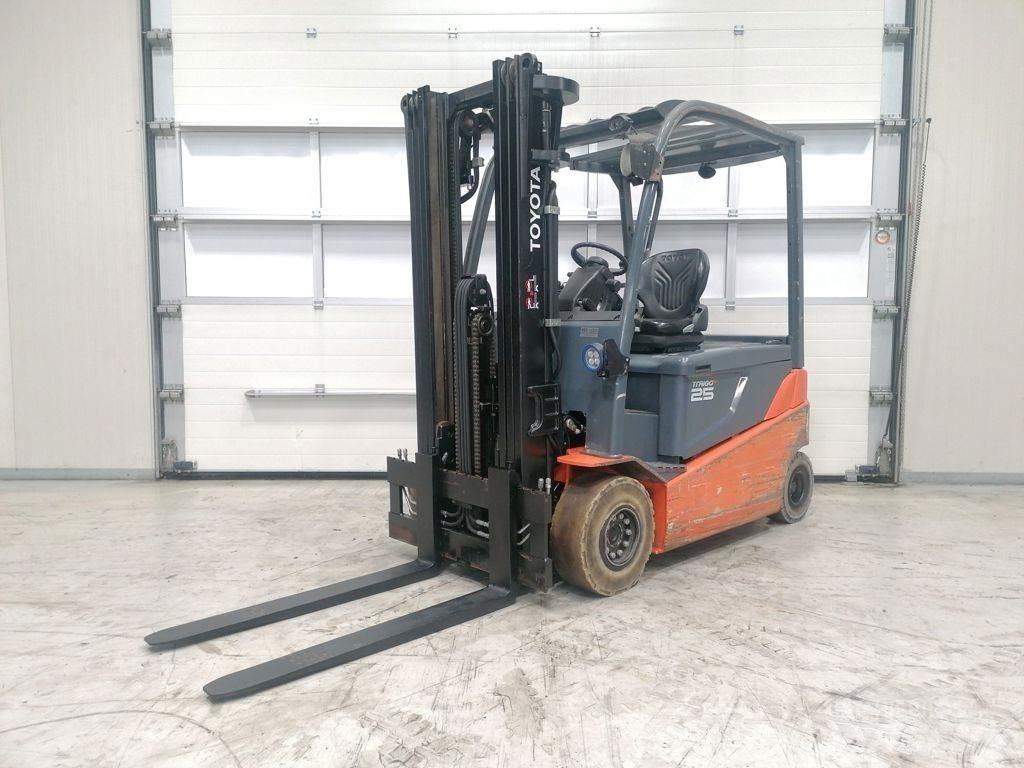 Toyota 8FBMT25 Elektromos targoncák